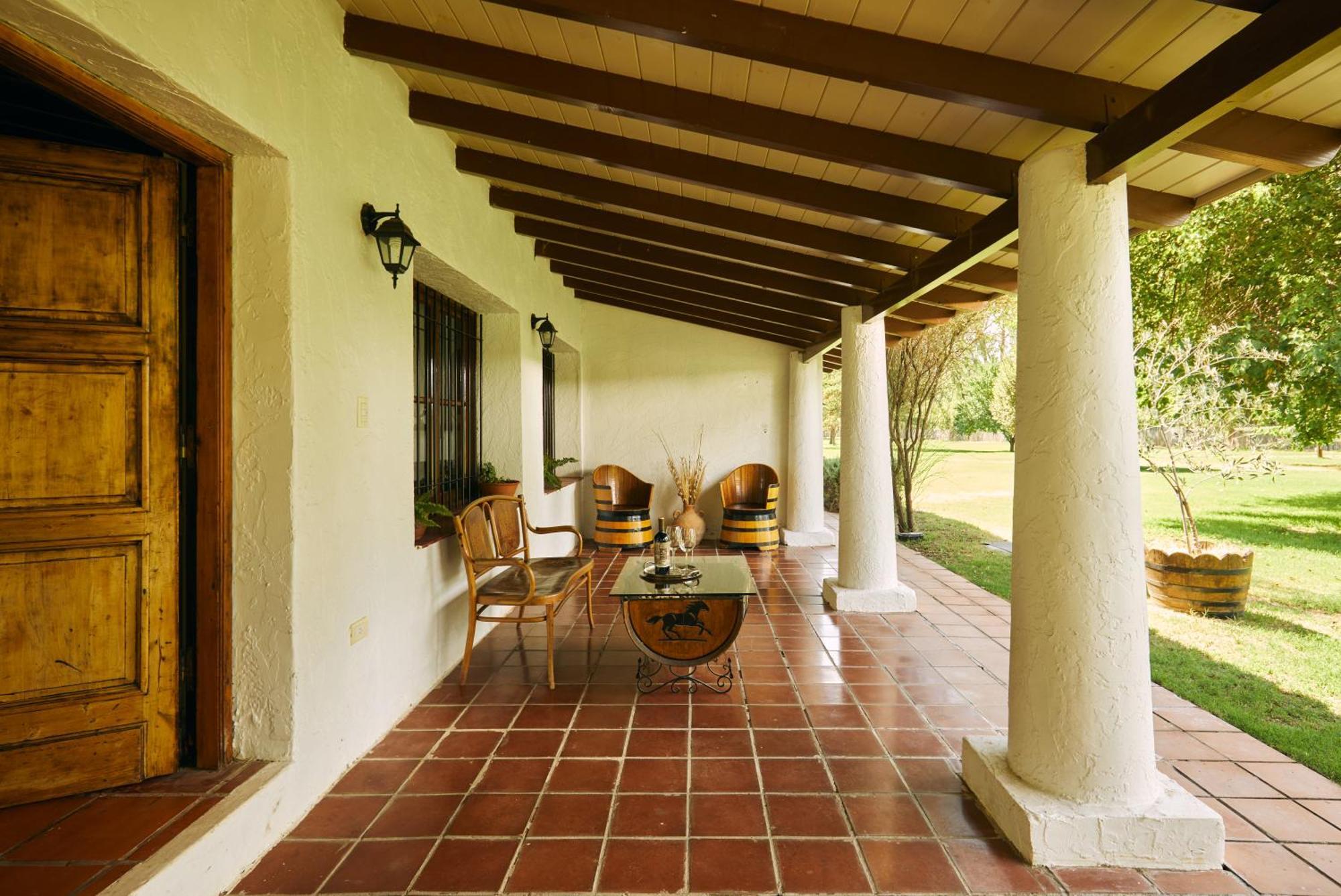 Posada La Celia Eugenio Bustos Ngoại thất bức ảnh